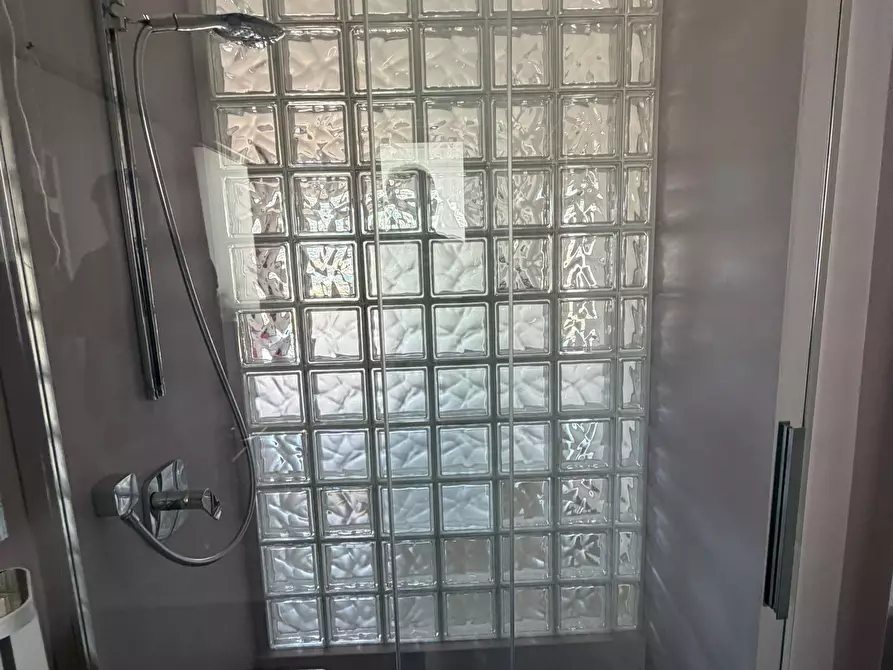 Immagine 7 di Appartamento in vendita  in Via Francesco Menzio a Roma