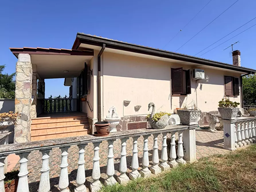 Immagine 25 di Casa indipendente in vendita  in Via delle Acacie 19 a Aprilia