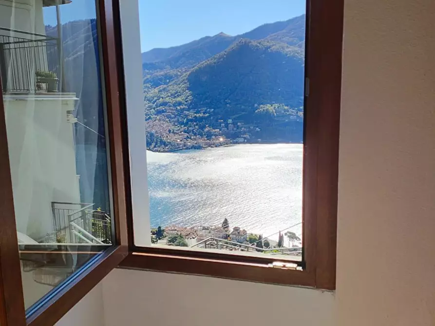 Immagine 1 di Appartamento in vendita  in Via al Noce 24 a Moltrasio