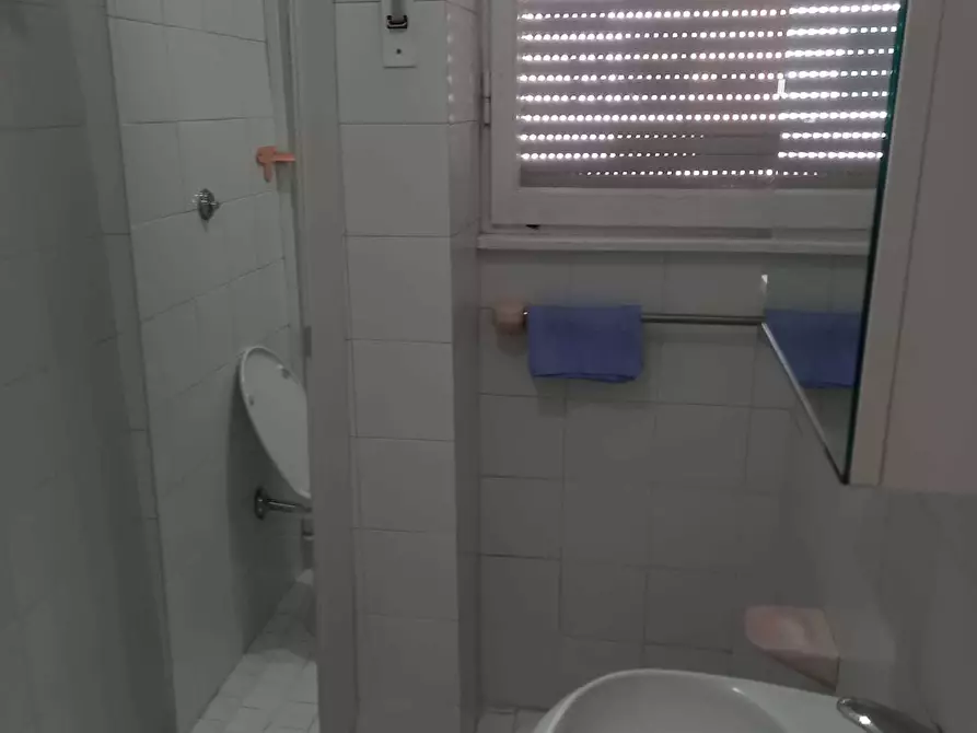 Immagine 17 di Trilocale in affitto  in Piazza Pollastrini 10 a Anzio