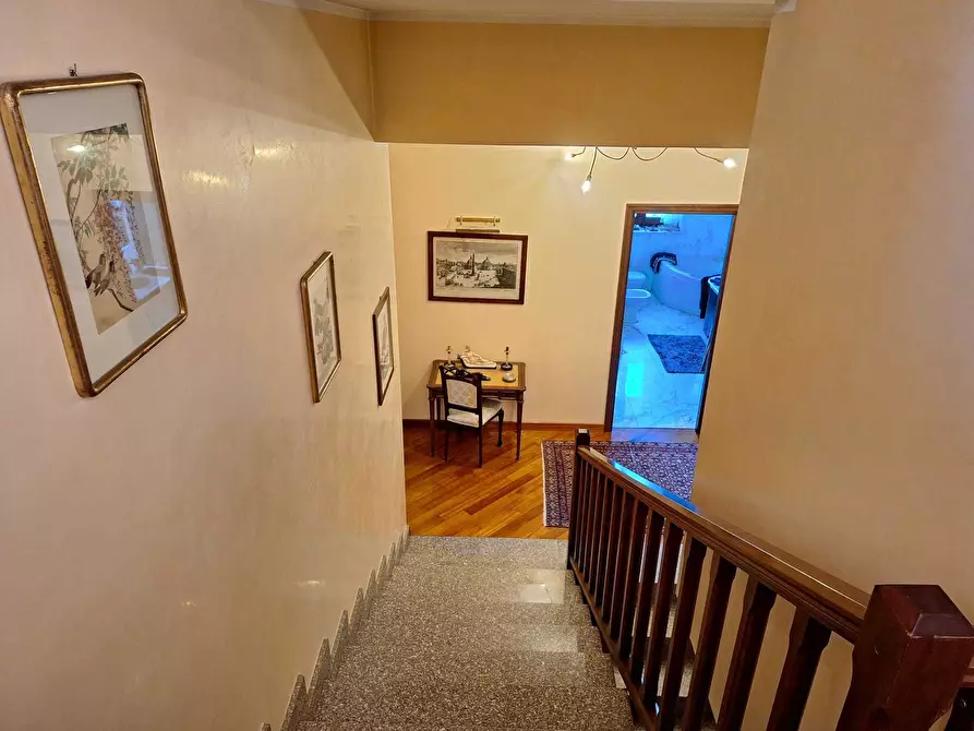 Immagine 37 di Villa in vendita  a Caresanablot