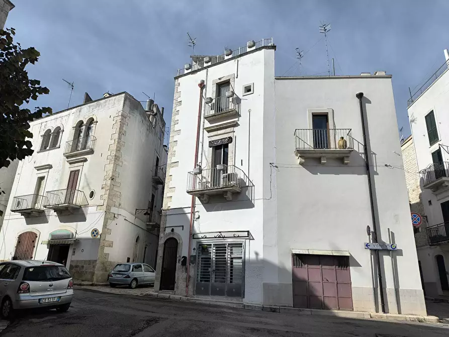 Immagine 1 di Casa indipendente in vendita  in Viale P.V. Marone 1 a Castellana Grotte