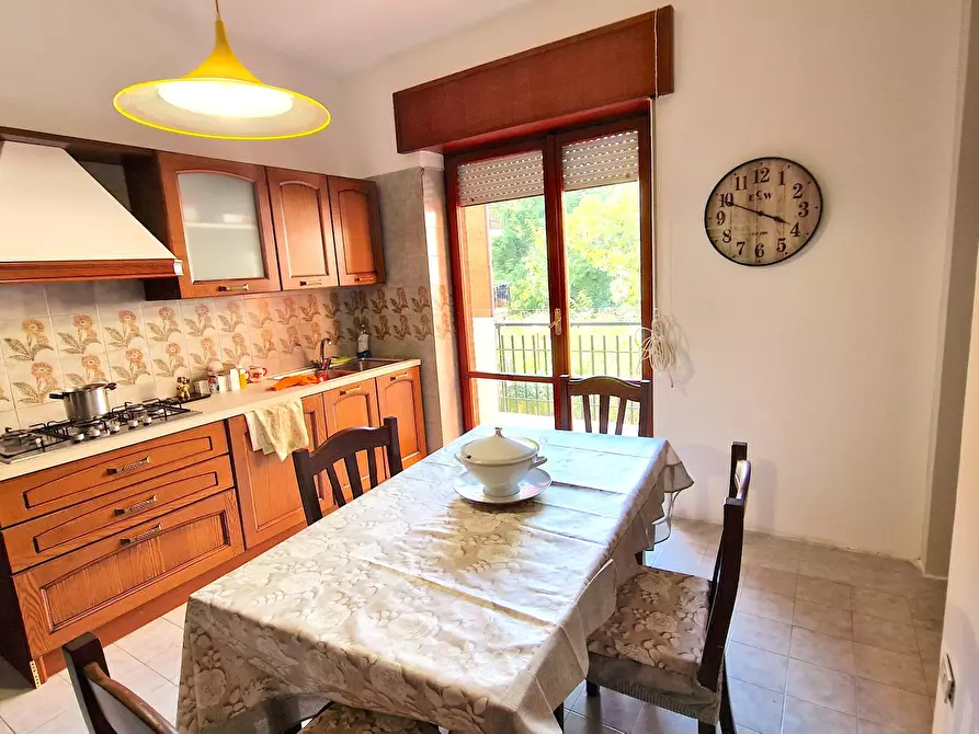 Immagine 4 di Pentalocale in vendita  in Via Antonio Annarumma 35 a Avellino