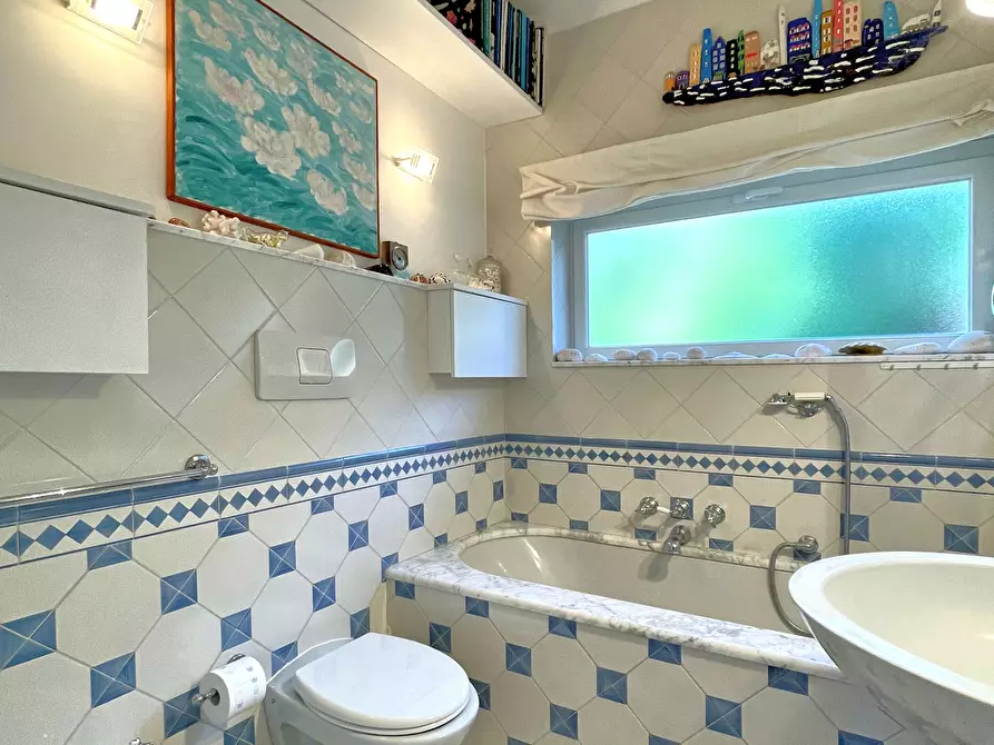 Immagine 51 di Attico in vendita  in Via Alla Torre 2 a Sori