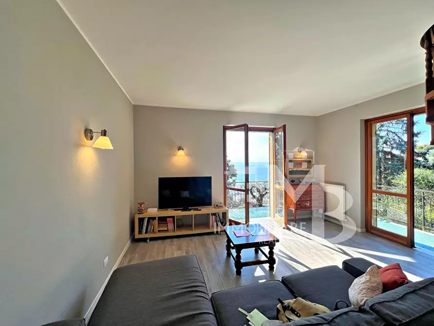 Immagine 13 di Pentalocale in vendita  in Via Salvo D'Acquisto a Recco