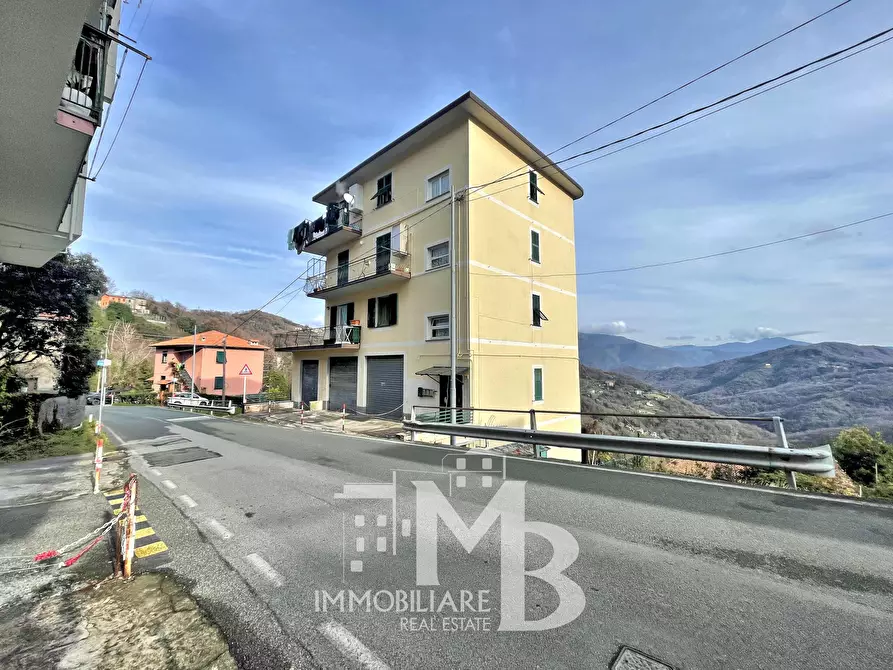 Immagine 7 di Quadrilocale in vendita  in Frazione Pannesi 53 a Lumarzo