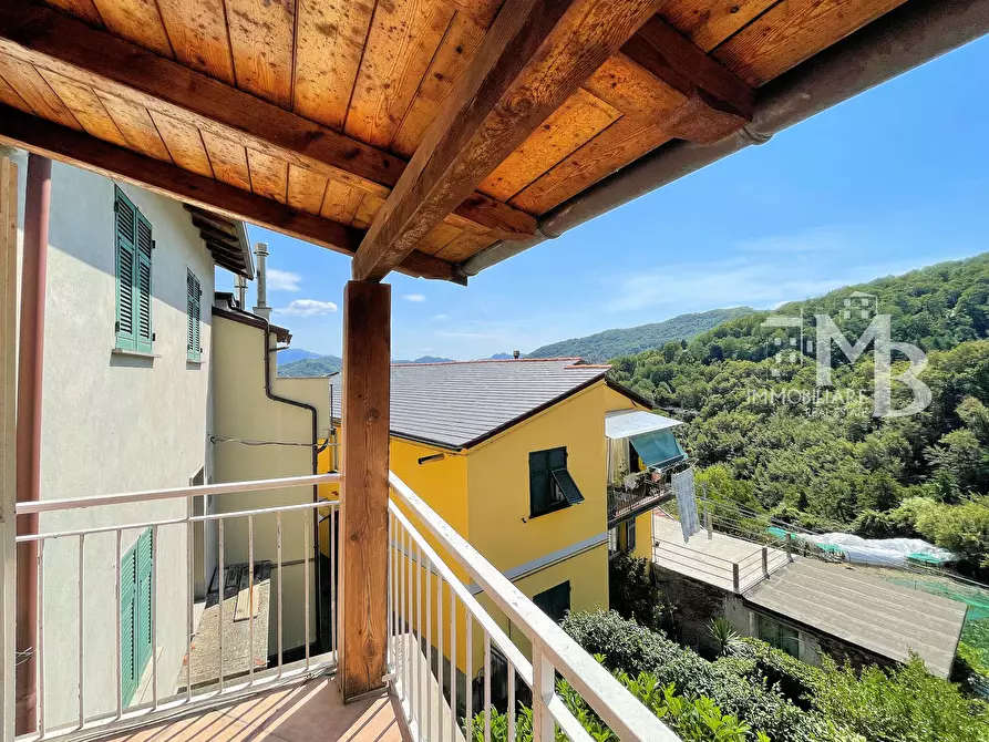 Immagine 11 di Casa semindipendente in vendita  in Frazione Pannesi 107 a Lumarzo