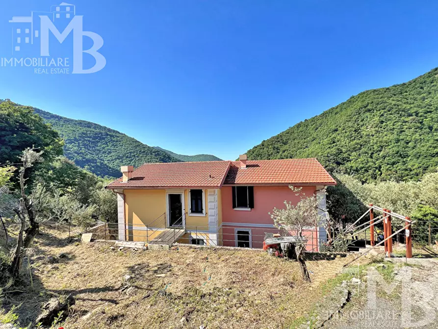 Immagine 12 di Casa semindipendente in vendita  in Via Posato 21 a Avegno