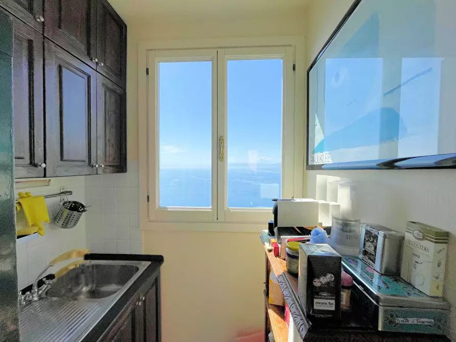 Immagine 10 di Porzione di casa in vendita  a Camogli
