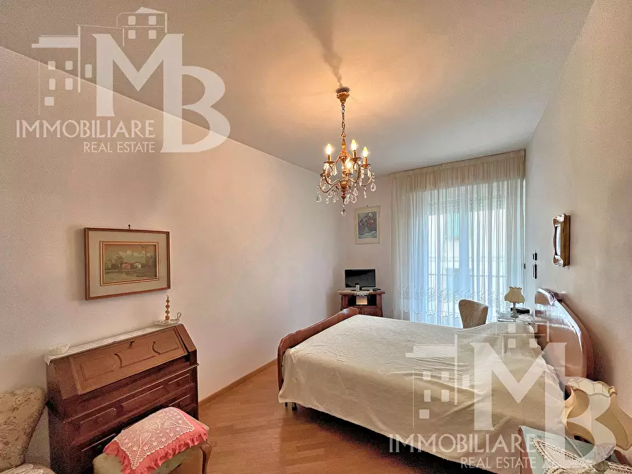 Immagine 36 di Trilocale in vendita  in Via Valleverde 9 a Recco