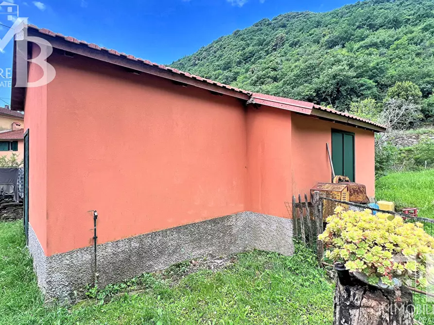 Immagine 11 di Quadrilocale in vendita  in Via Ponti Romani 31 a Recco