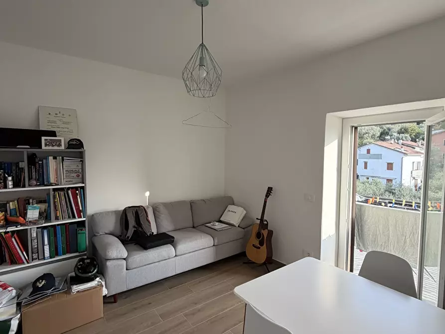 Immagine 3 di Trilocale in affitto  in via paternò a Sarzana