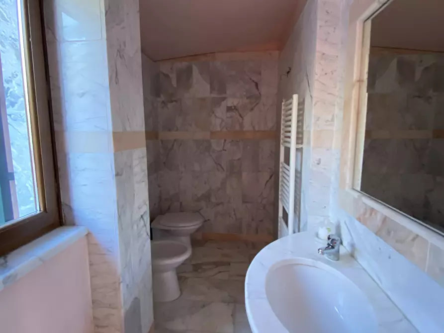 Immagine 9 di Terratetto in vendita  a Sarzana