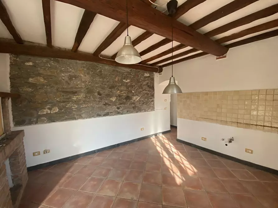 Immagine 4 di Casa indipendente in vendita  a Ameglia