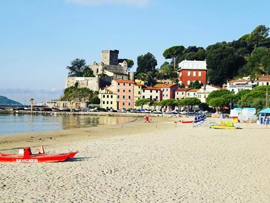 Immagine 5 di Albergo/B&B/Residence in vendita  a Lerici