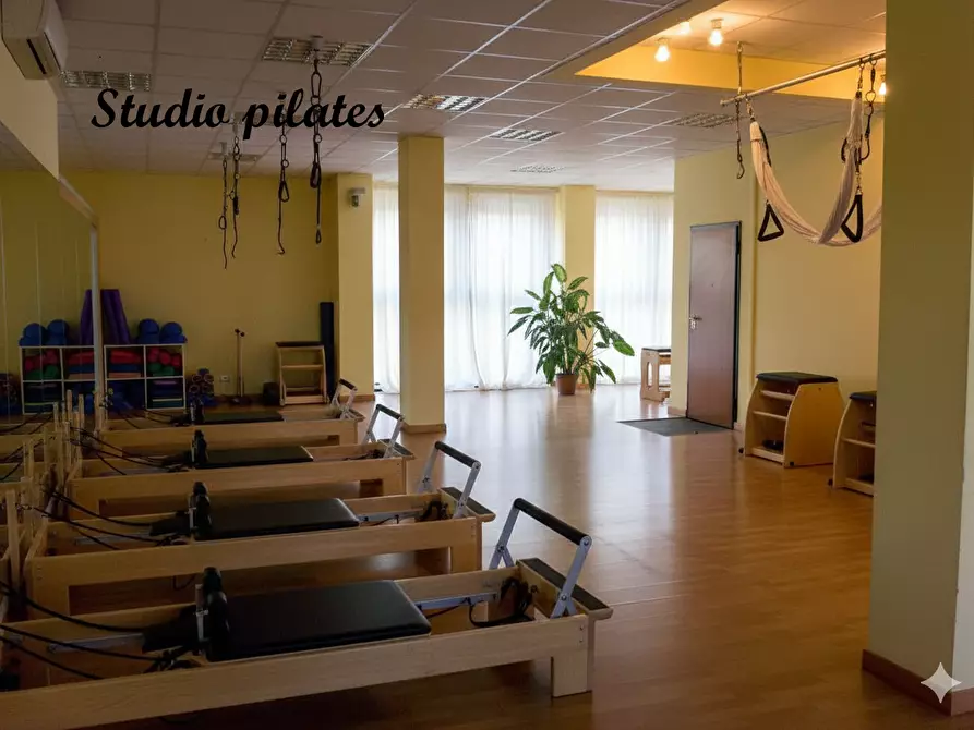 Immagine 1 di Locale commerciale in affitto  a La Spezia