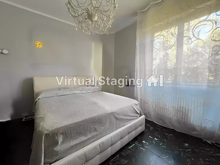 Immagine 3 di Pentalocale in vendita  a Massa