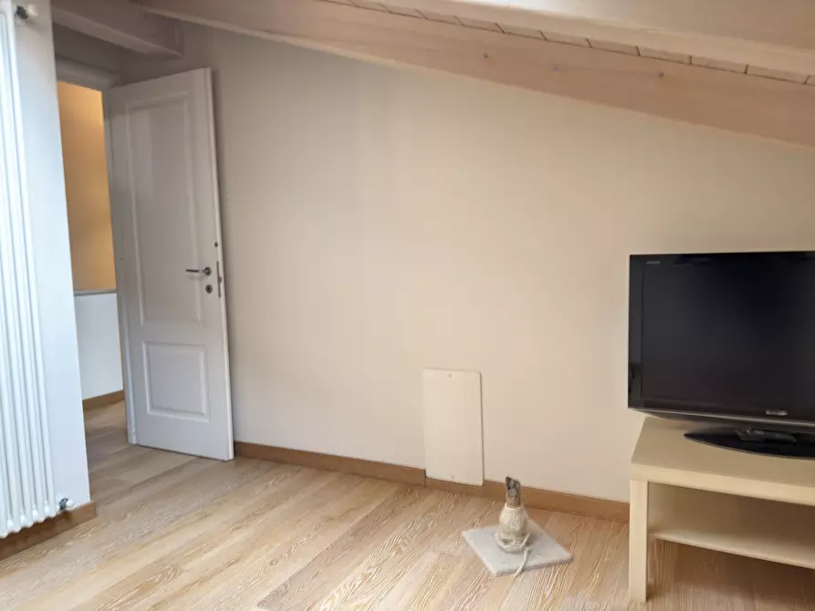 Immagine 16 di Pentalocale in vendita  in Via dei Molini a Sarzana