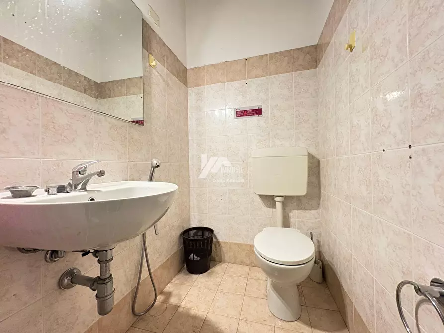 Immagine 7 di Bilocale in vendita  in Contrada delle Bassiche 17 a Brescia