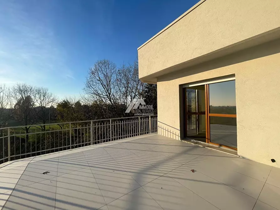 Immagine 2 di Trilocale in vendita  a Rovato