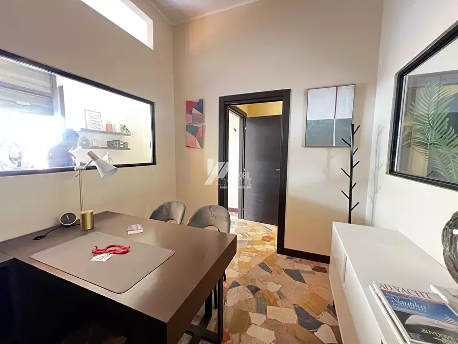 Immagine 7 di Locale commerciale in affitto  in Via Chiusure a Brescia