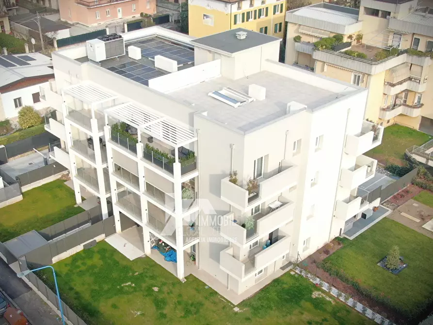 Immagine 26 di Attico in vendita  in Via Chiusure 102 a Brescia