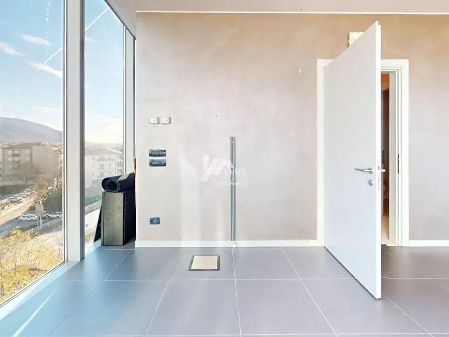 Immagine 11 di Ufficio in vendita  in Viale Duca D'Aosta 30 a Brescia