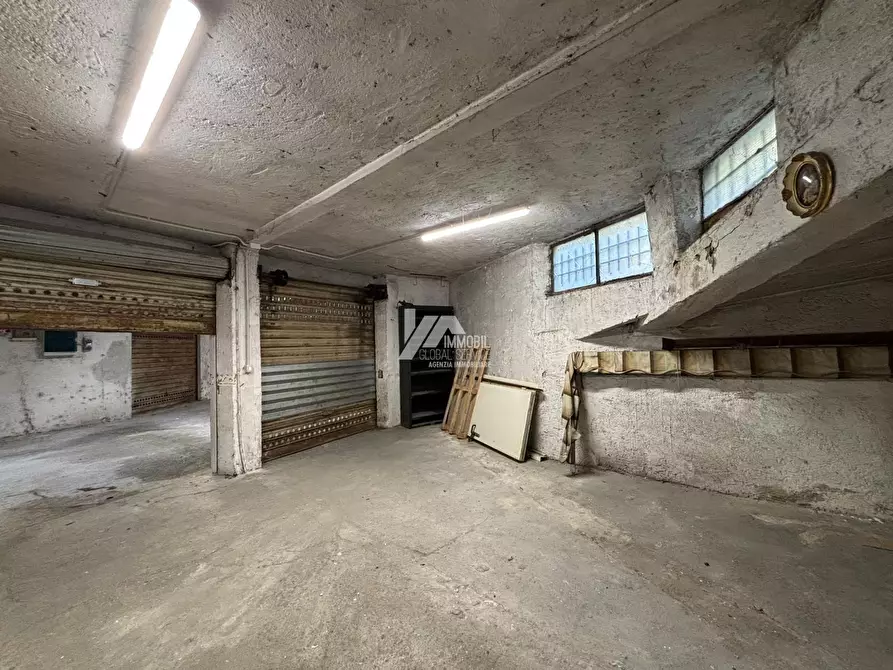 Immagine 6 di Garage in vendita  in Via Valcamonica a Brescia