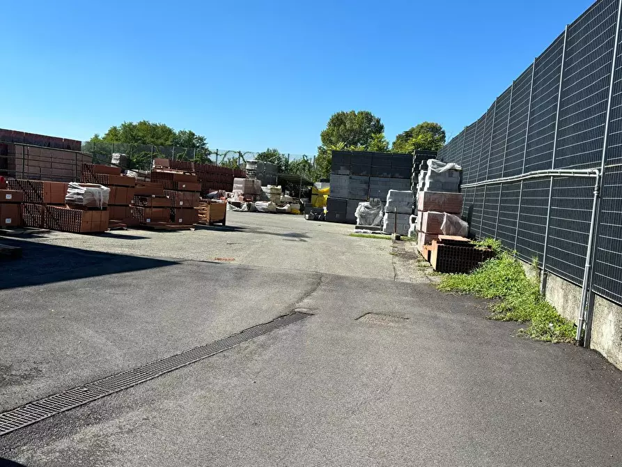 Immagine 14 di Attività artigianale in vendita  in Via Giovanni Scazzola 74 a Alessandria