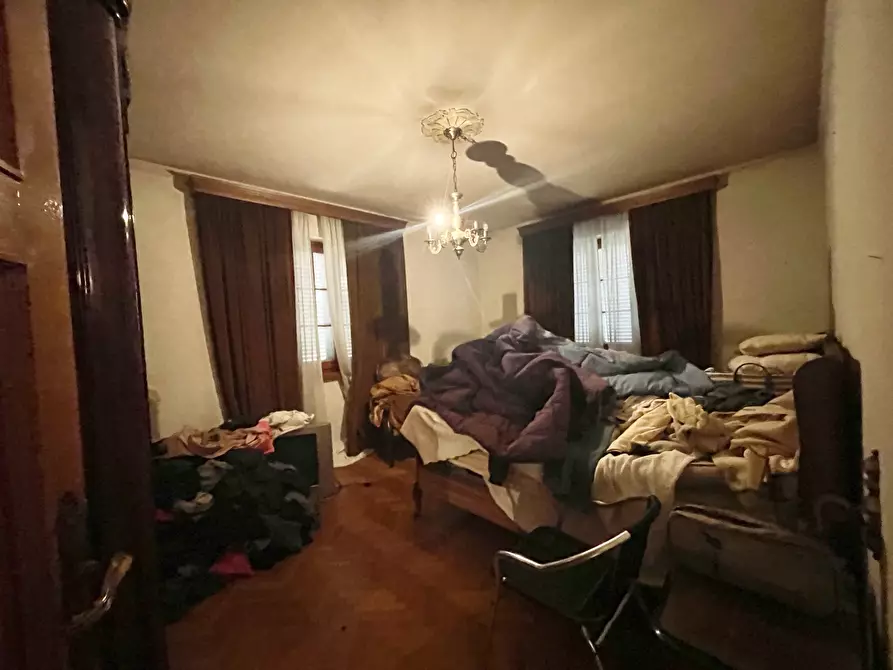 Immagine 33 di Casa indipendente in vendita  a Camaiore