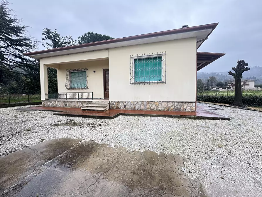 Immagine 8 di Casa indipendente in vendita  a Pietrasanta