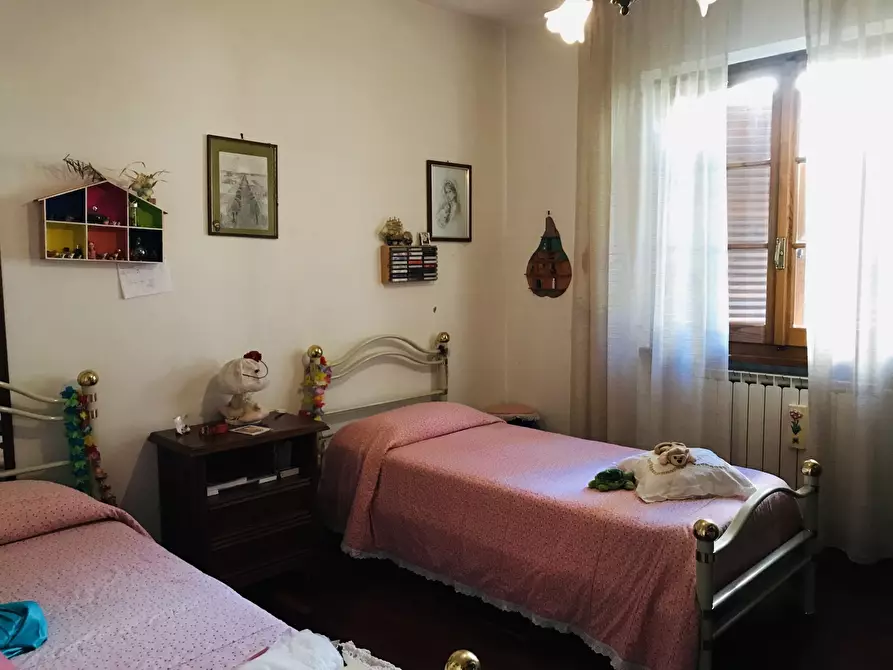 Immagine 10 di Casa indipendente in vendita  a Pietrasanta
