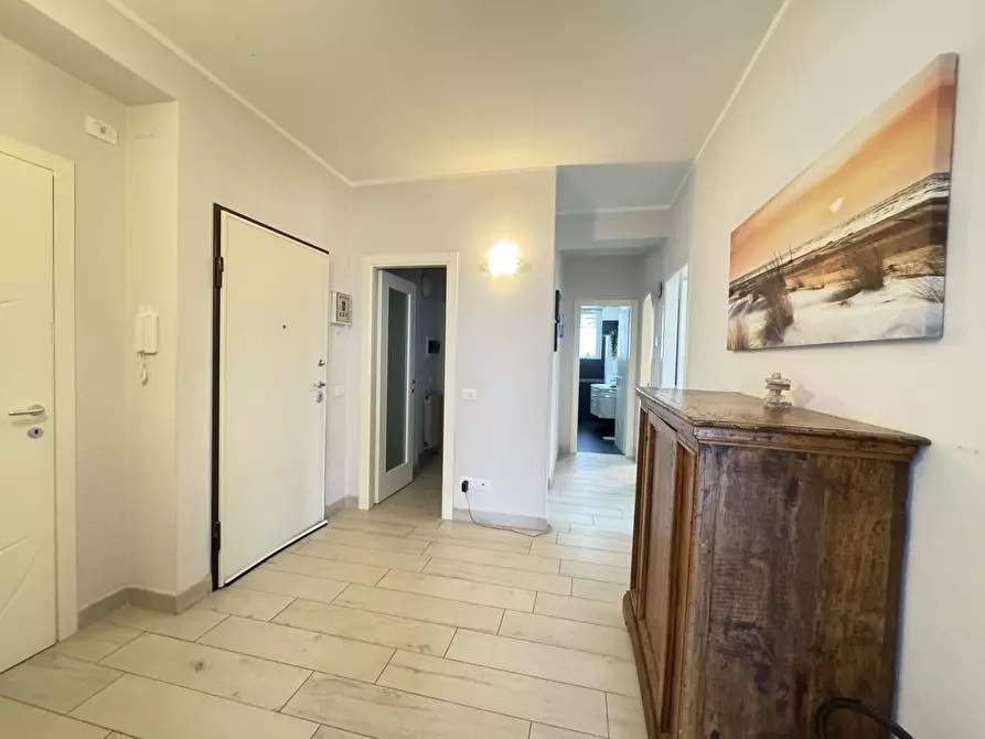 Immagine 16 di Quadrilocale in affitto  a Camaiore