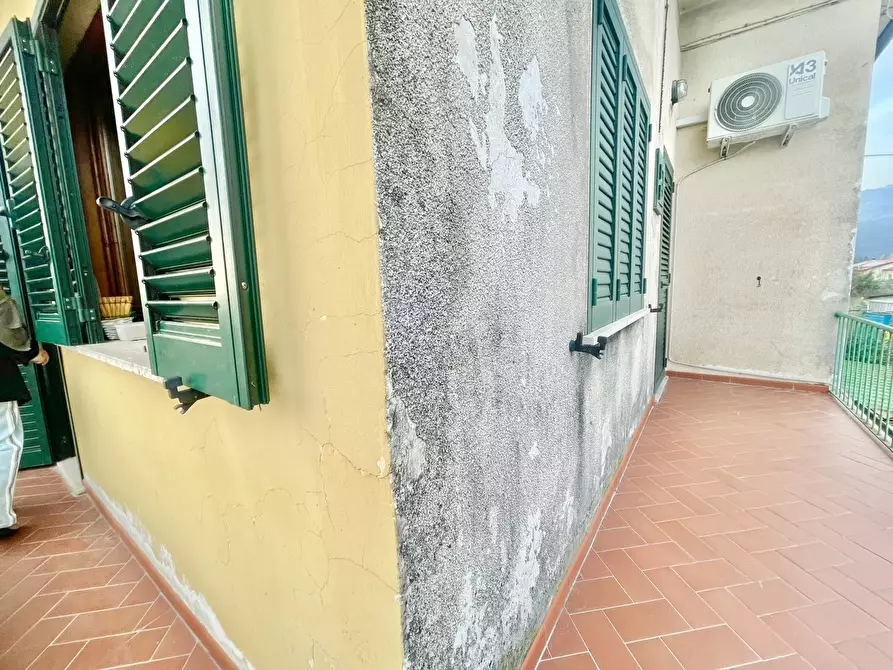 Immagine 4 di Quadrilocale in vendita  a Pietrasanta