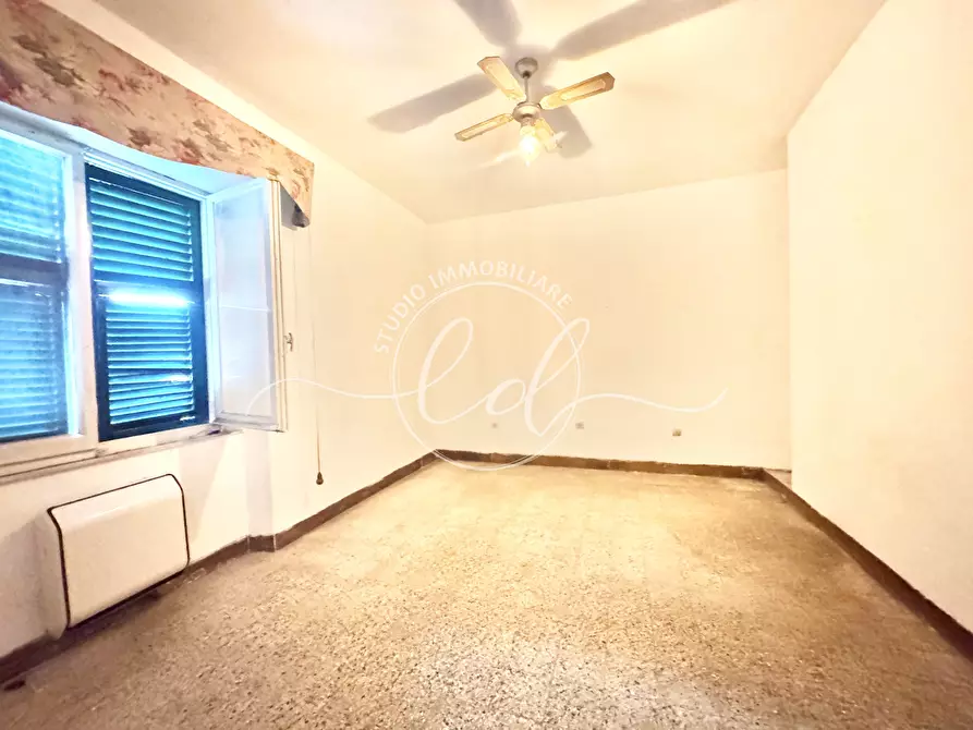 Immagine 28 di Quadrilocale in vendita  a Seravezza