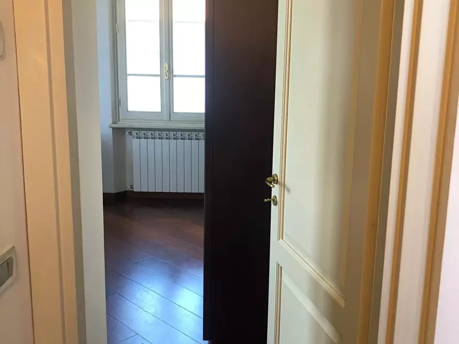 Immagine 20 di Trilocale in affitto  a Pietrasanta