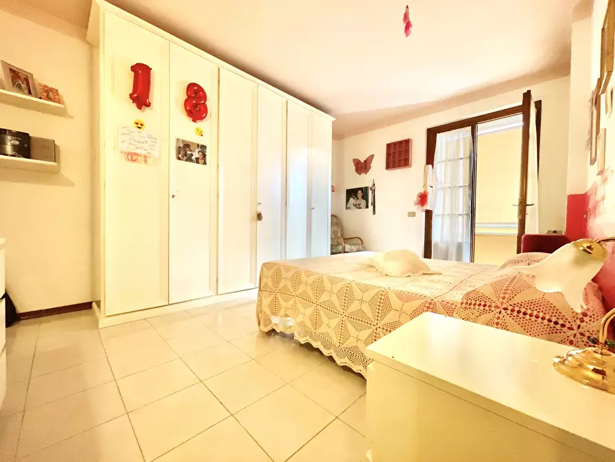 Immagine 30 di Villetta a schiera in vendita  a Camaiore