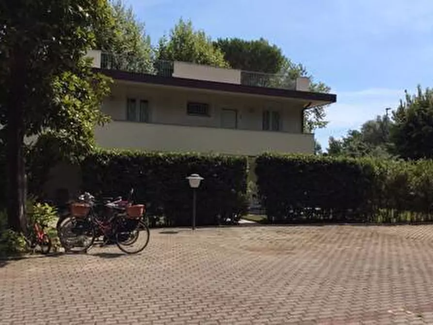 Immagine 37 di Quadrilocale in vendita  a Pietrasanta