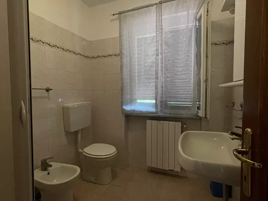 Immagine 8 di Porzione di casa in vendita  a Pietrasanta