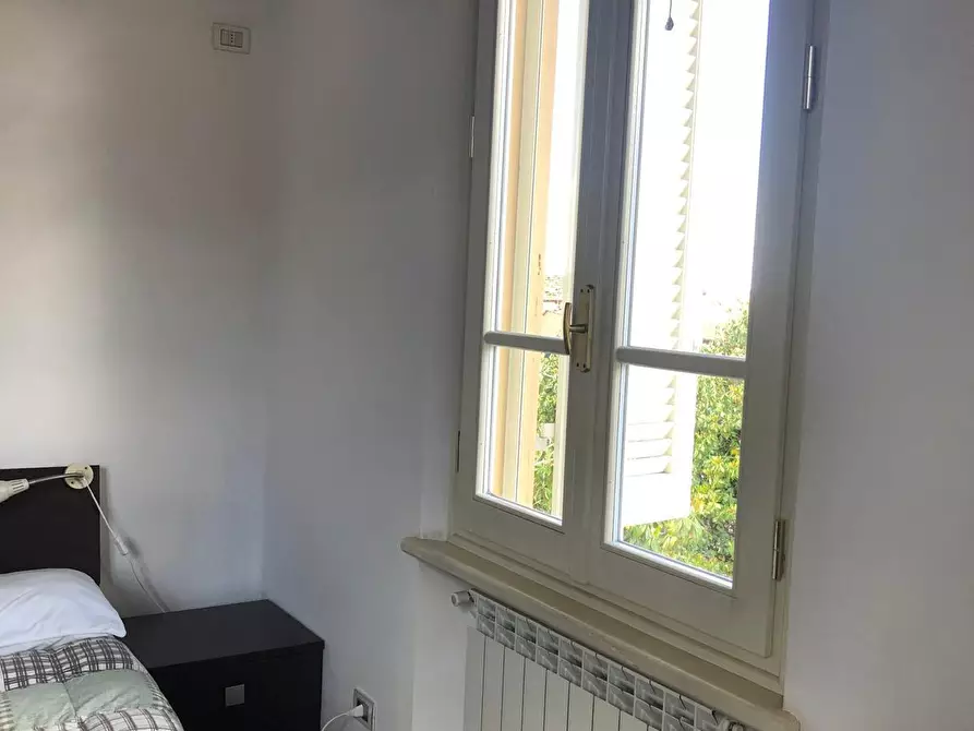 Immagine 25 di Trilocale in affitto  a Pietrasanta