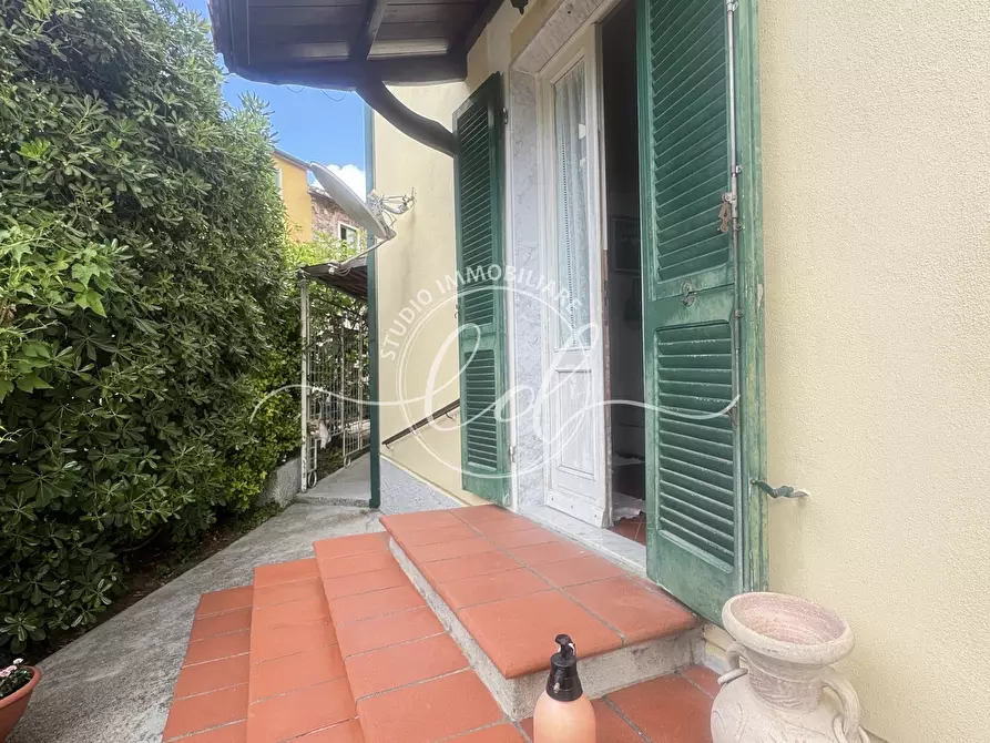 Immagine 64 di Porzione di casa in vendita  a Carrara