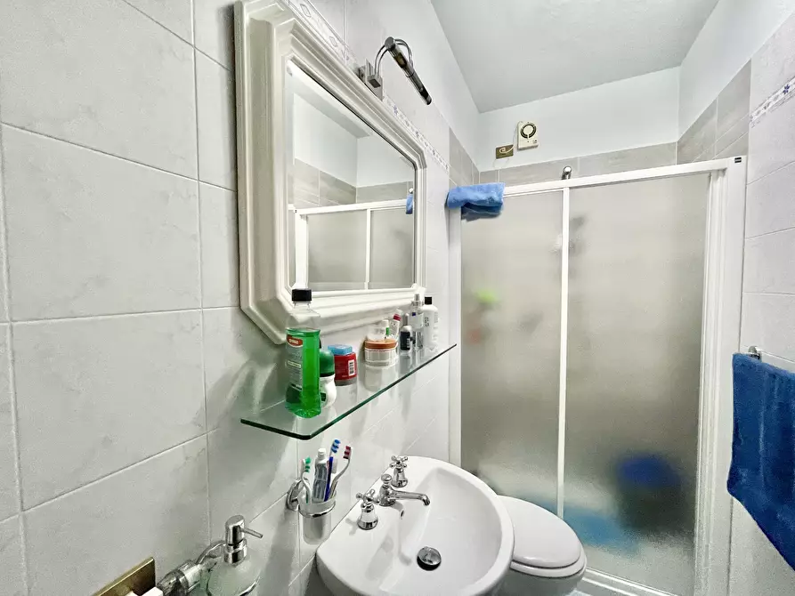 Immagine 14 di Villetta a schiera in vendita  a Camaiore