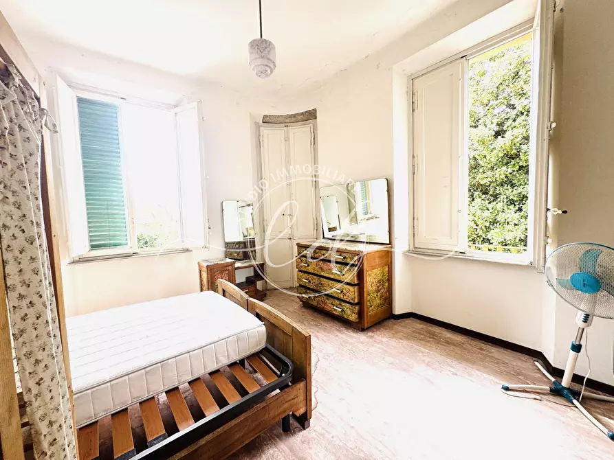 Immagine 28 di Pentalocale in vendita  a Lucca