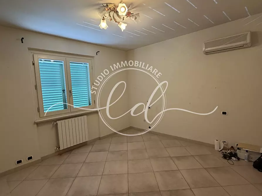 Immagine 50 di Quadrilocale in vendita  a Camaiore