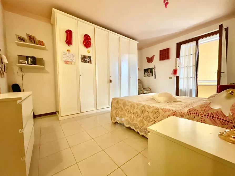 Immagine 31 di Villetta a schiera in vendita  a Camaiore