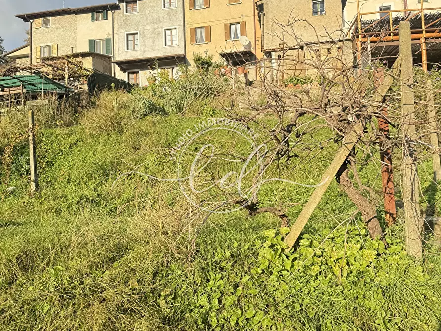 Immagine 1 di Porzione di casa in vendita  a Pietrasanta