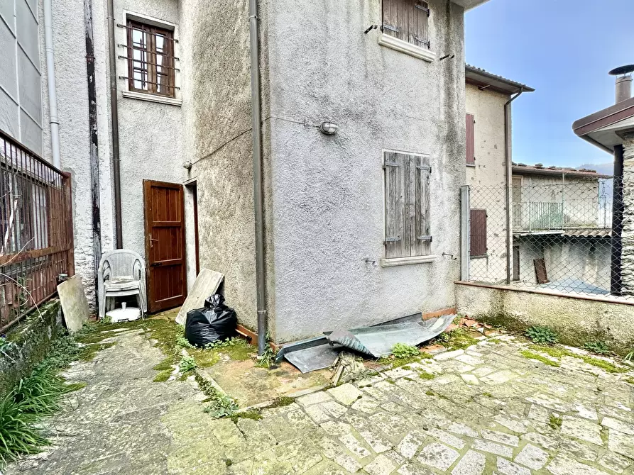 Immagine 21 di Terratetto in vendita  a Seravezza