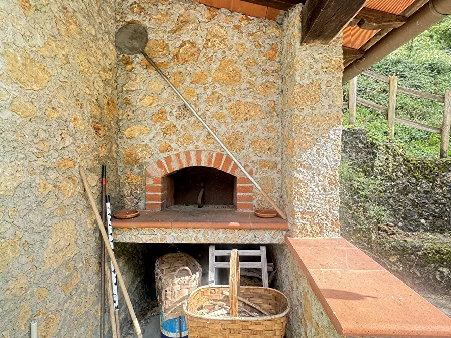 Immagine 28 di Rustico / casale in vendita  a Pietrasanta