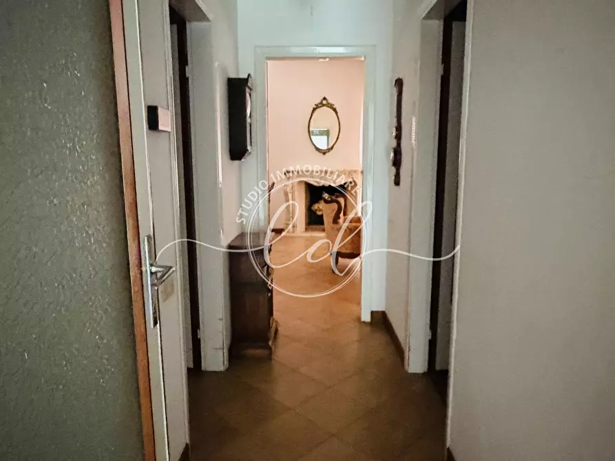 Immagine 39 di Casa indipendente in vendita  a Pietrasanta