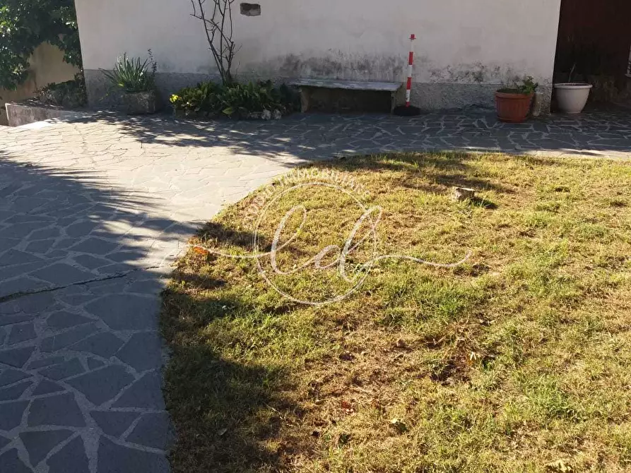 Immagine 7 di Porzione di casa in vendita  a Carrara